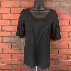 Decree Woman's Large Black Top – Casual Chic